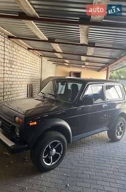 Позашляховик / Кросовер ВАЗ 21214 / 4x4 2010 в Вільногірську
