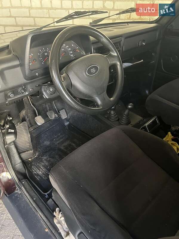 Внедорожник / Кроссовер ВАЗ / Lada 21214 / 4x4 2010 в Вольногорске фото 7 Внедорожник / Кроссовер ВАЗ / Lada 21214 / 4x4 2010 в Вольногорске