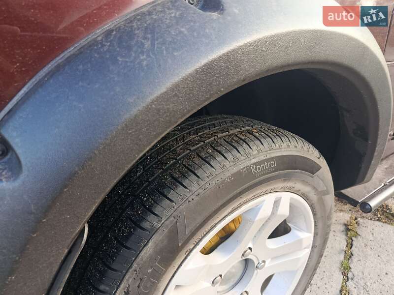 Позашляховик / Кросовер ВАЗ / Lada 21214 / 4x4 2005 в Нікополі