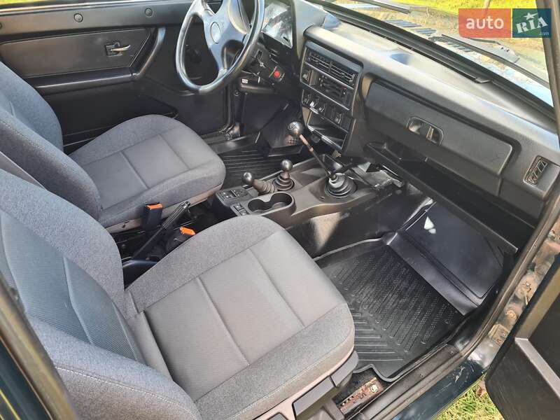 Внедорожник / Кроссовер ВАЗ / Lada 21214 / 4x4 2015 в Львове