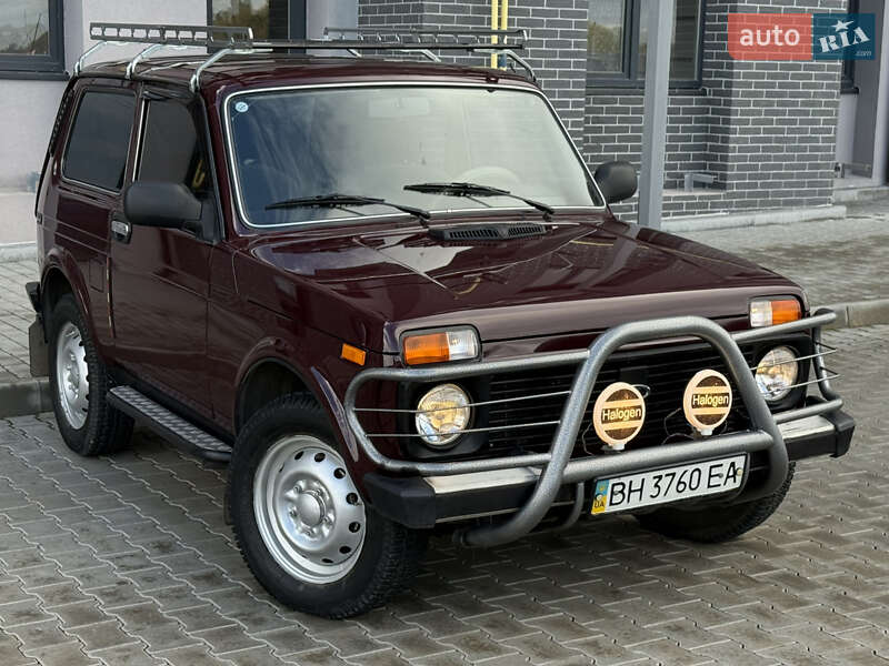 Позашляховик / Кросовер ВАЗ / Lada 21214 / 4x4 2011 в Одесі