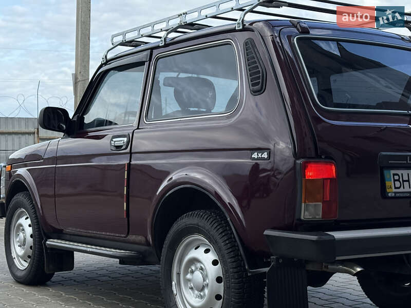 Позашляховик / Кросовер ВАЗ / Lada 21214 / 4x4 2011 в Одесі