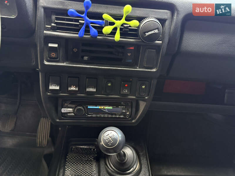 Позашляховик / Кросовер ВАЗ / Lada 21214 / 4x4 2011 в Одесі