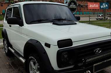 Позашляховик / Кросовер ВАЗ / Lada 21214 / 4x4 2011 в Харкові Позашляховик / Кросовер ВАЗ / Lada 21214 / 4x4 2011 в Харкові