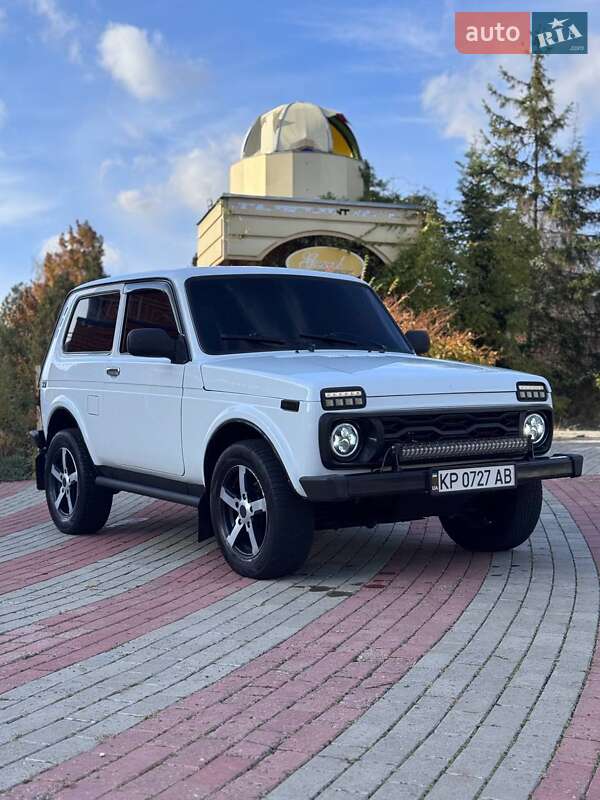 Позашляховик / Кросовер ВАЗ / Lada 21214 / 4x4 2011 в Запоріжжі