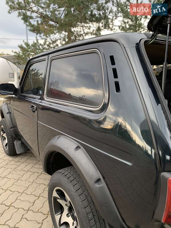 Внедорожник / Кроссовер ВАЗ / Lada 21214 / 4x4 2016 в Малой Турье