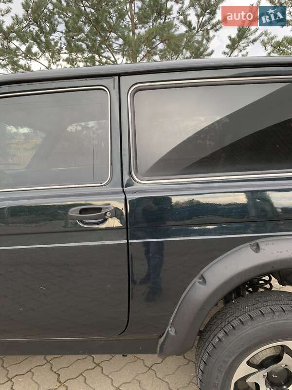 Внедорожник / Кроссовер ВАЗ / Lada 21214 / 4x4 2016 в Малой Турье