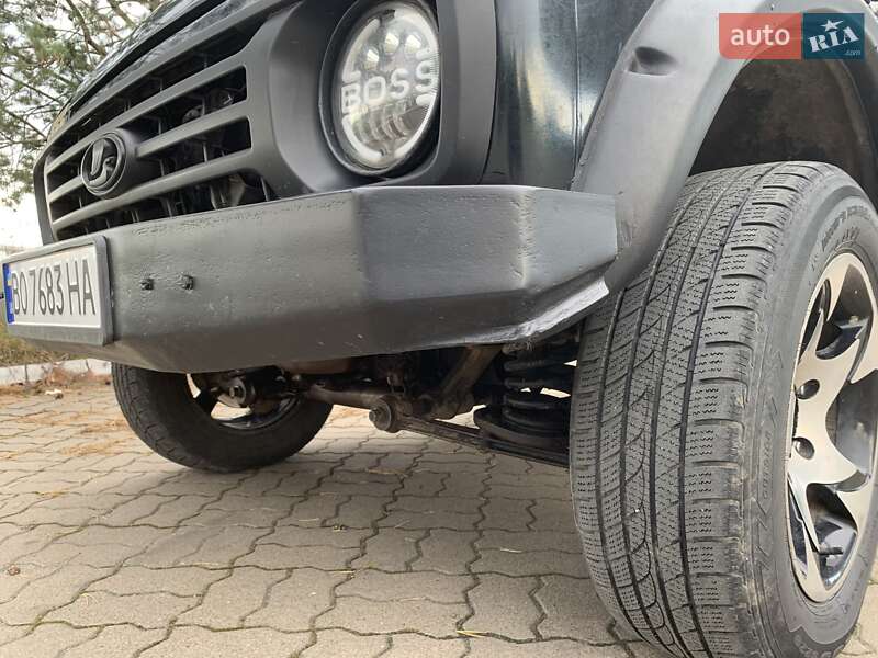 Внедорожник / Кроссовер ВАЗ / Lada 21214 / 4x4 2016 в Малой Турье