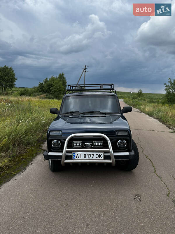 Позашляховик / Кросовер ВАЗ / Lada 21214 / 4x4 2015 в Чернігові