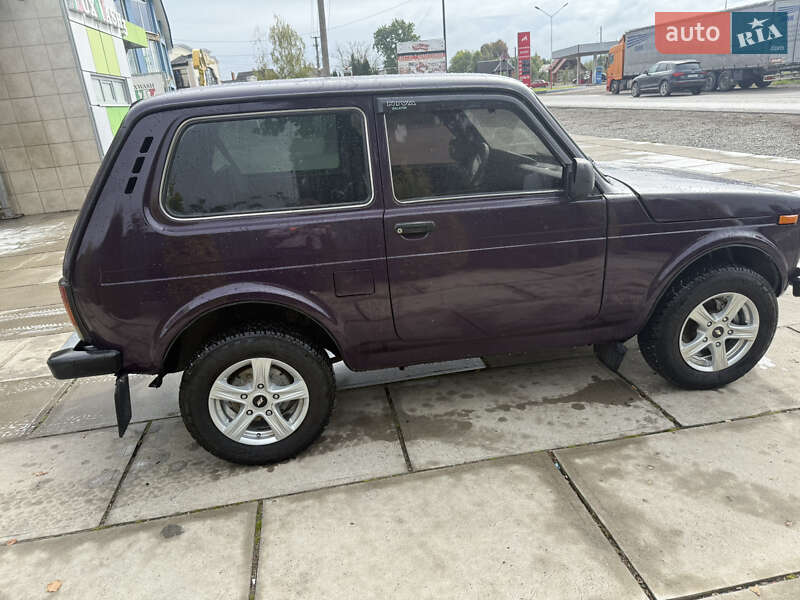 Внедорожник / Кроссовер ВАЗ / Lada 21214 / 4x4 2017 в Тячеве