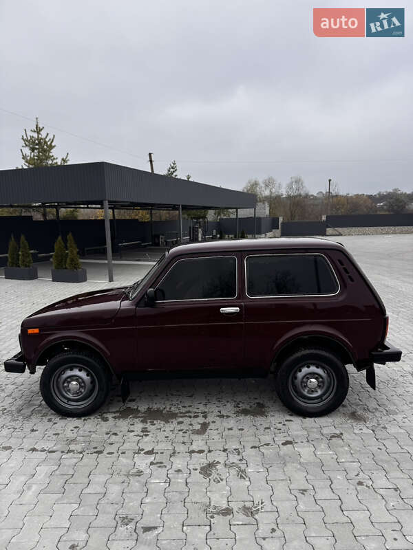Внедорожник / Кроссовер ВАЗ / Lada 21214 / 4x4 2014 в Подволочиске