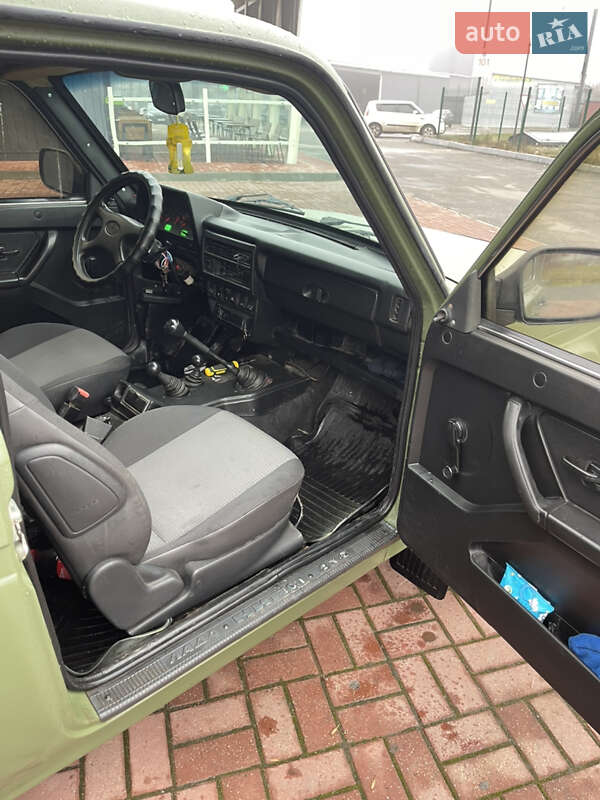 Внедорожник / Кроссовер ВАЗ / Lada 21214 / 4x4 2012 в Знаменке