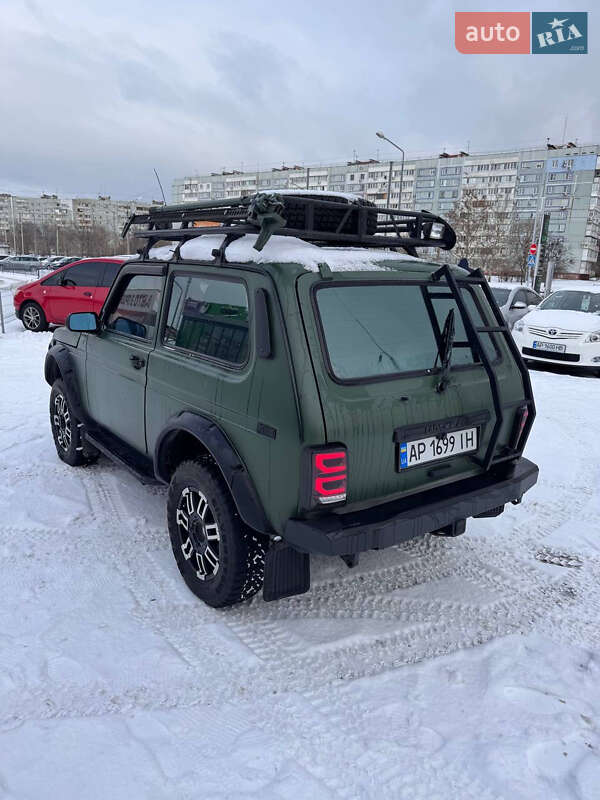 Внедорожник / Кроссовер ВАЗ / Lada 21214 / 4x4 2010 в Запорожье