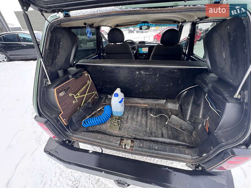 Внедорожник / Кроссовер ВАЗ / Lada 21214 / 4x4 2010 в Запорожье