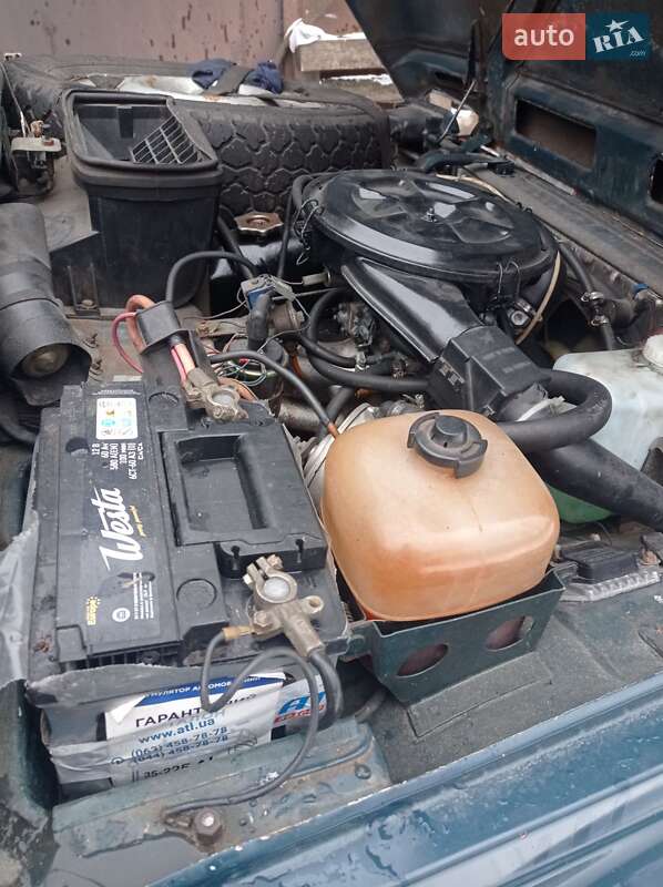 Позашляховик / Кросовер ВАЗ / Lada 21214 / 4x4 2003 в Києві