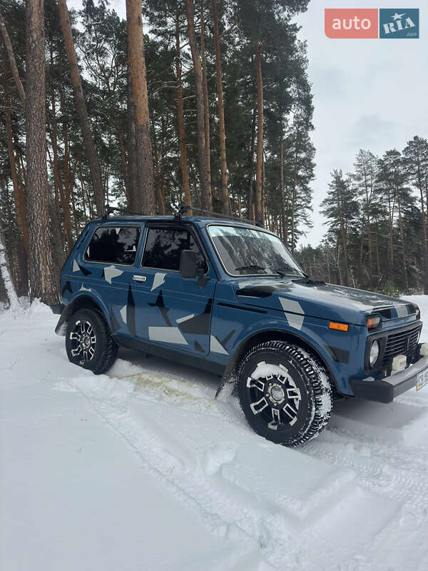 Позашляховик / Кросовер ВАЗ / Lada 21214 / 4x4 2007 в Лебедині