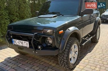 Внедорожник / Кроссовер ВАЗ / Lada 21214 / 4x4 2017 в Самборе