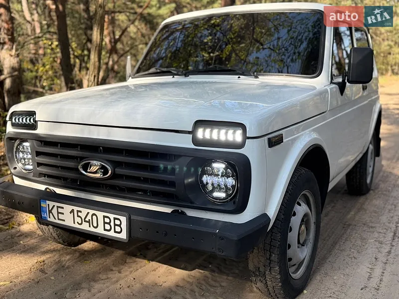 ВАЗ / Lada 21214 / 4x4 2015