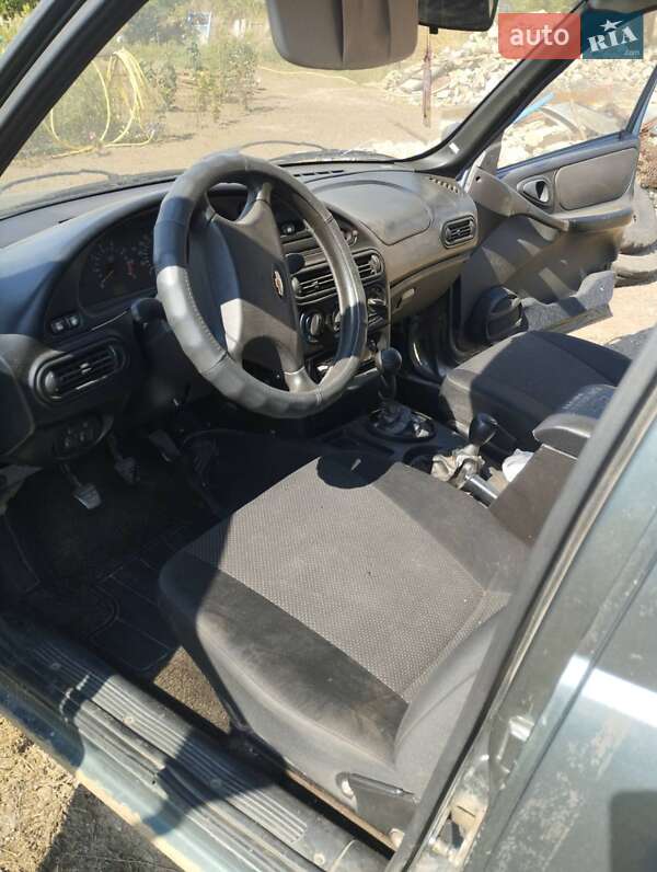 Внедорожник / Кроссовер ВАЗ / Lada 2123 Niva 2007 в Витовском районе