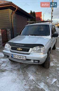 Внедорожник / Кроссовер ВАЗ / Lada 2123 Niva 2004 в Борщеве