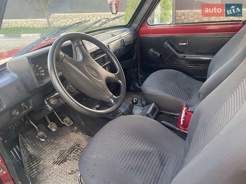Внедорожник / Кроссовер ВАЗ / Lada 2123 Niva 1998 в Копычинце фото 2 Внедорожник / Кроссовер ВАЗ / Lada 2123 Niva 1998 в Копычинце