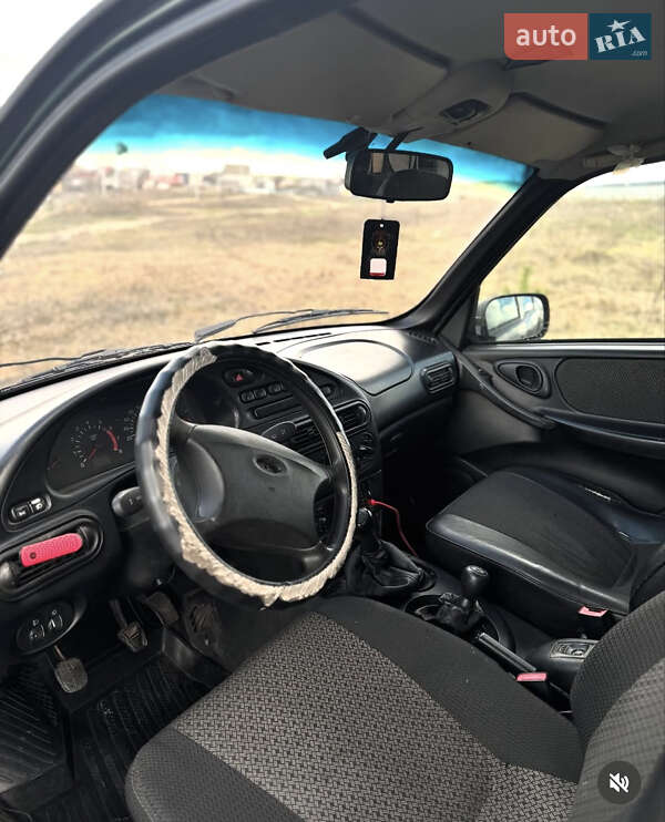 Внедорожник / Кроссовер ВАЗ / Lada 2123 Niva 2007 в Житомире