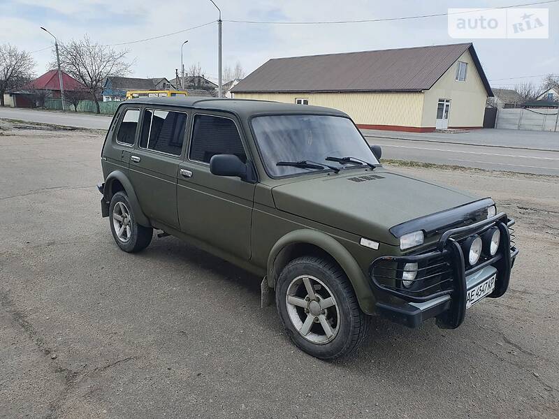 Позашляховик / Кросовер ВАЗ / Lada 2131 Нива 2000 в Дніпрі