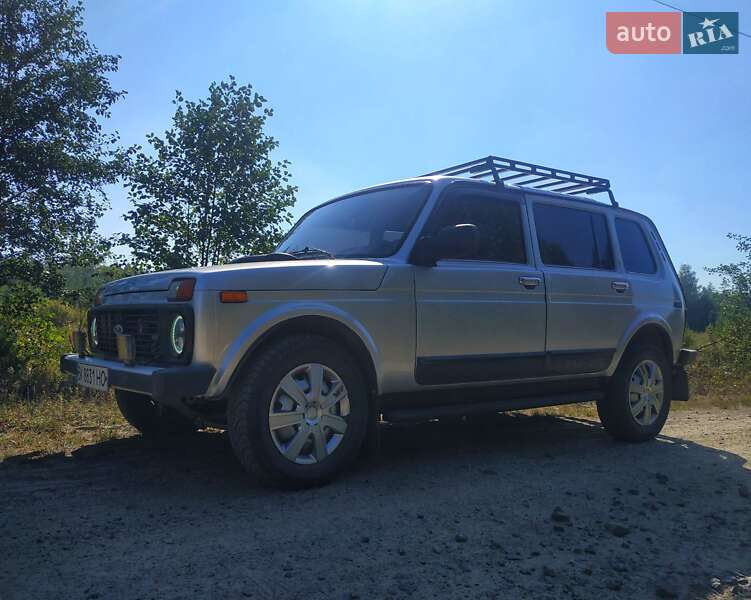 Позашляховик / Кросовер ВАЗ / Lada 2131 Нива 2010 в Рокитному
