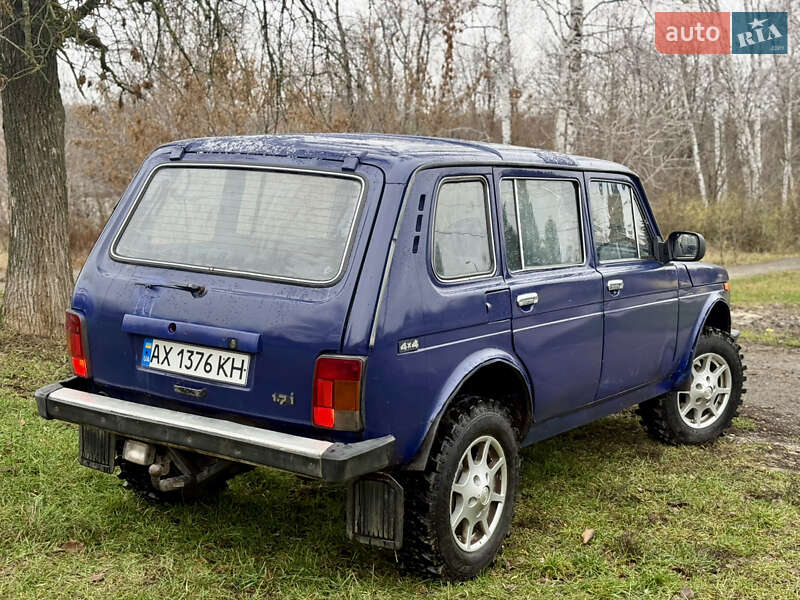 Внедорожник / Кроссовер ВАЗ / Lada 2131 Нива 1998 в Харькове