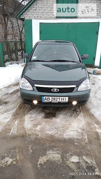 Седан ВАЗ / Lada 2170 Priora 2011 в Тыврове