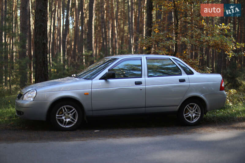 Седан ВАЗ / Lada 2170 Priora 2008 в Охтирці фото 2 Седан ВАЗ / Lada 2170 Priora 2008 в Охтирці