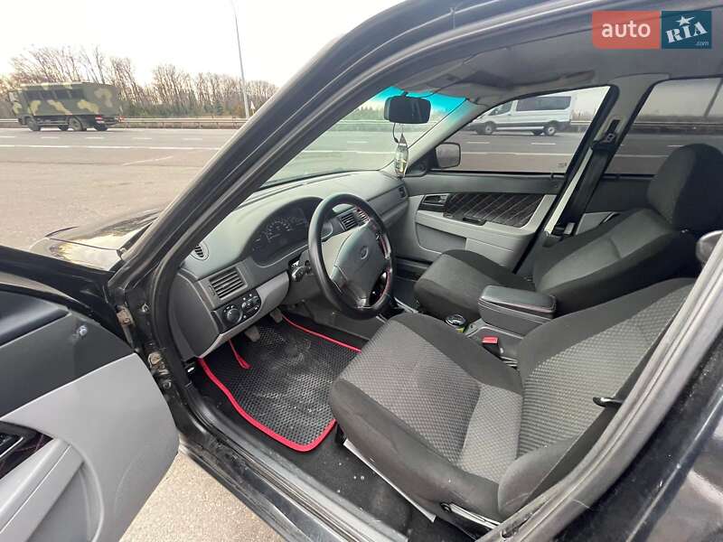 Седан ВАЗ / Lada 2170 Priora 2008 в Харькове фото 7 Седан ВАЗ / Lada 2170 Priora 2008 в Харькове