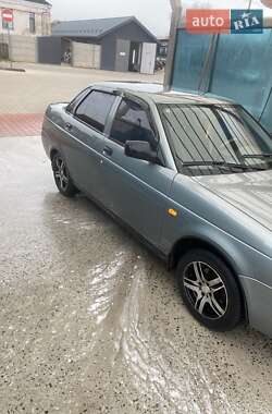Седан ВАЗ 2170 Priora 2010 в Кривом Роге