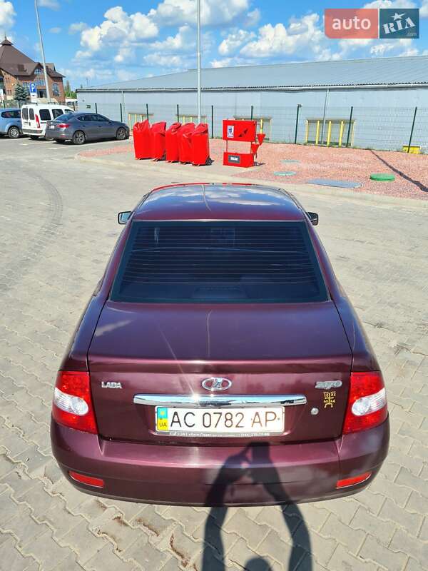 Седан ВАЗ / Lada 2170 Priora 2008 в Луцке