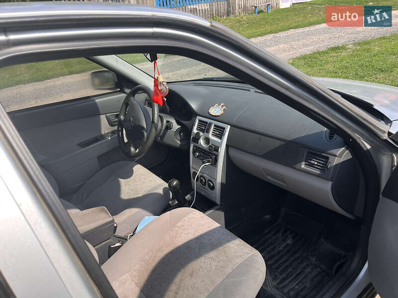 Седан ВАЗ / Lada 2170 Priora 2008 в Валках фото 6 Седан ВАЗ / Lada 2170 Priora 2008 в Валках