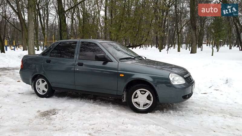 Седан ВАЗ / Lada 2170 Priora 2008 в Чернігові