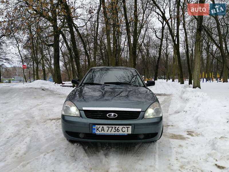 Седан ВАЗ / Lada 2170 Priora 2008 в Чернігові