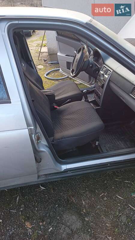 Седан ВАЗ / Lada 2170 Priora 2011 в Хусті