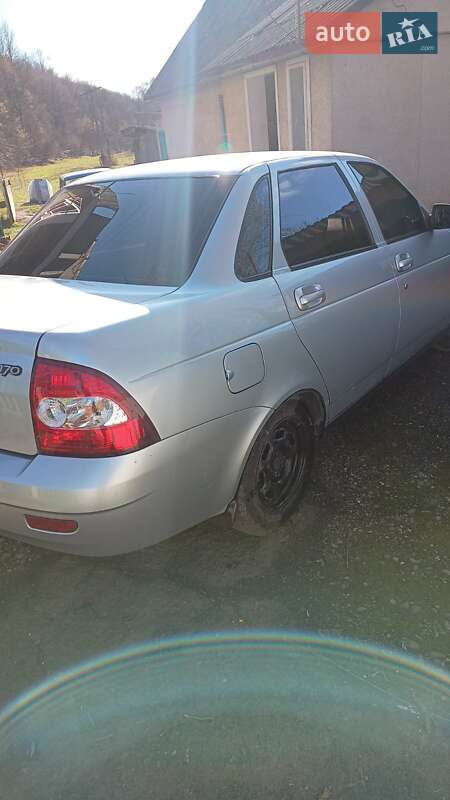 Седан ВАЗ / Lada 2170 Priora 2011 в Хусті