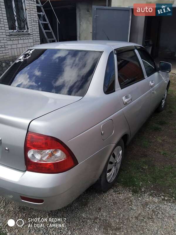 Седан ВАЗ / Lada 2170 Priora 2013 в Врадиевке