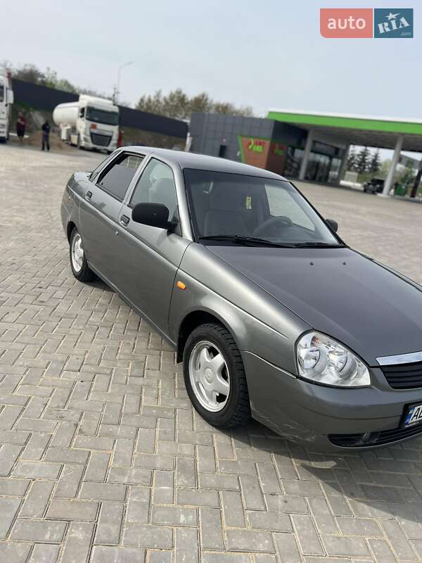 Седан ВАЗ 2170 Priora 2008 в 