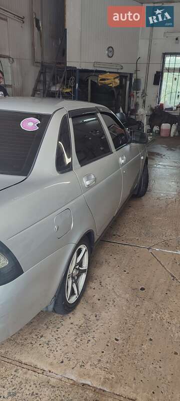 Седан ВАЗ / Lada 2170 Priora 2011 в Житомире