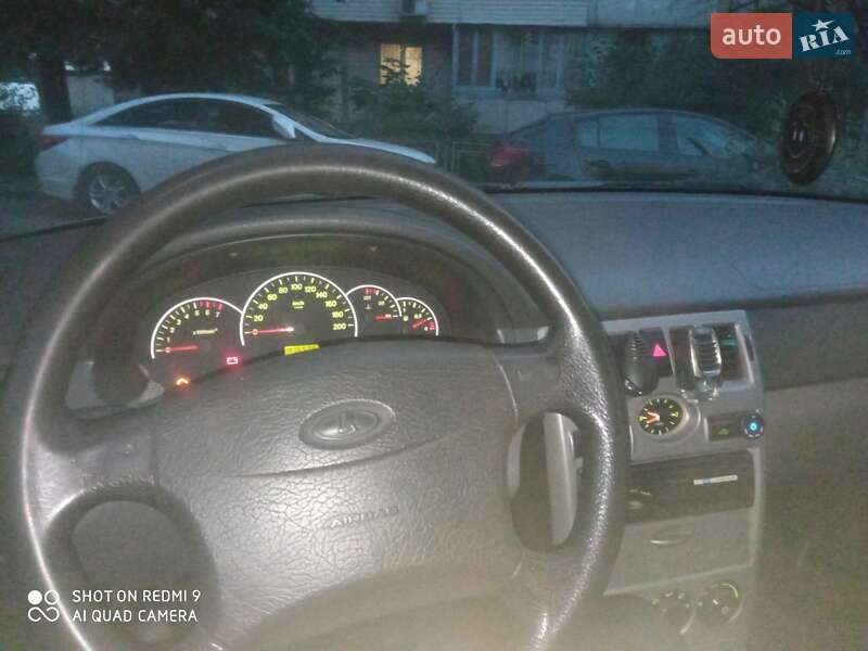 Седан ВАЗ / Lada 2170 Priora 2010 в Киеве
