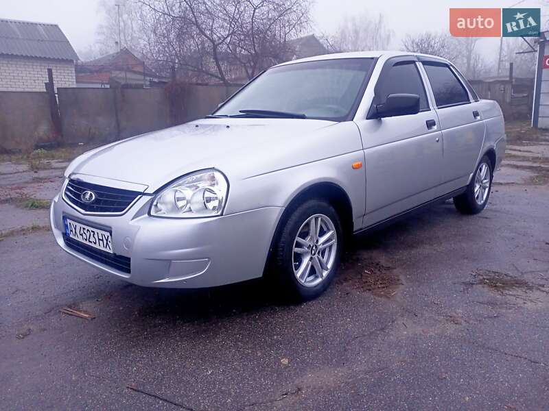 Седан ВАЗ / Lada 2170 Priora 2011 в Харькове