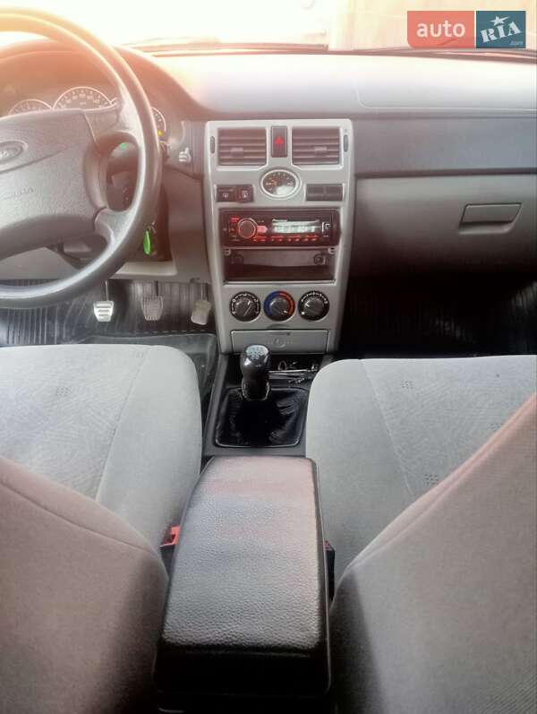 Седан ВАЗ / Lada 2170 Priora 2010 в Николаеве фото 6 Седан ВАЗ / Lada 2170 Priora 2010 в Николаеве