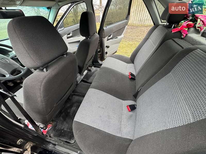 Седан ВАЗ / Lada 2170 Priora 2010 в Недригайлове