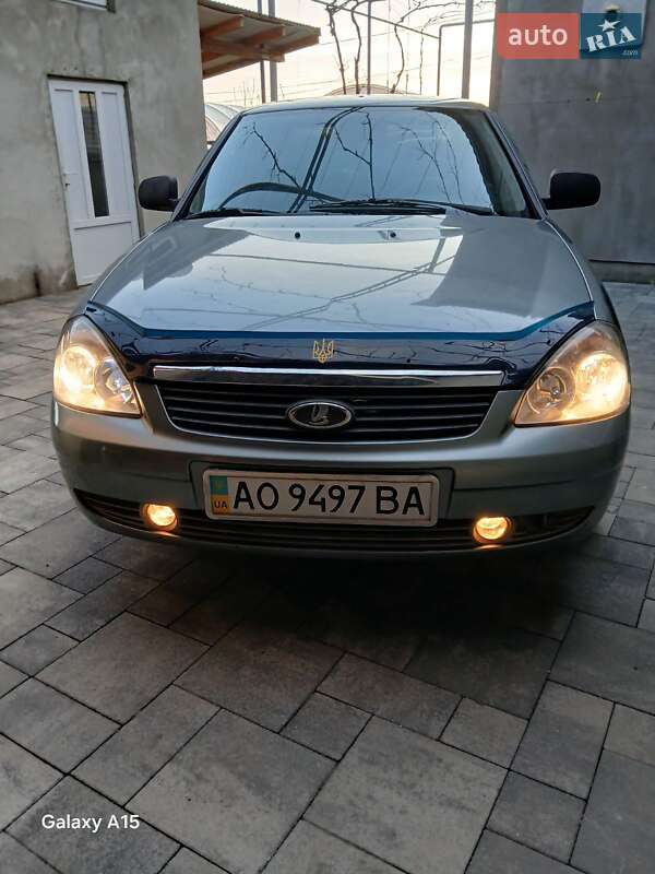 Седан ВАЗ 2170 Priora 2011 в 