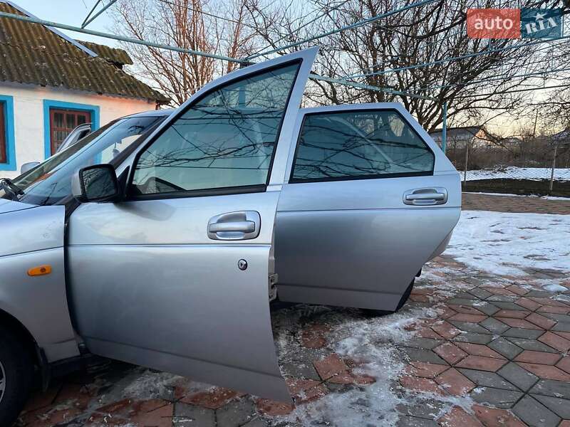 Седан ВАЗ / Lada 2170 Priora 2008 в Первомайске