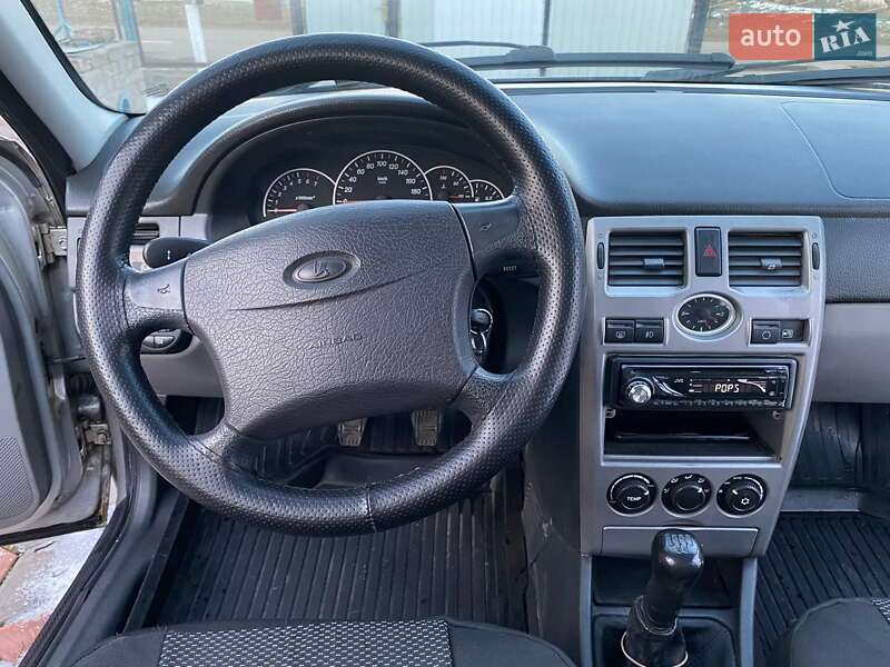 Седан ВАЗ / Lada 2170 Priora 2008 в Первомайске