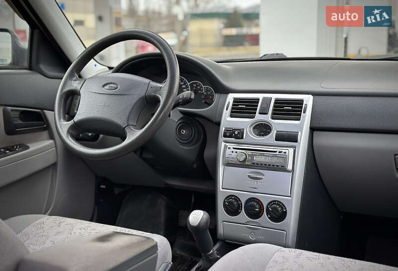Седан ВАЗ / Lada 2170 Priora 2008 в Николаеве